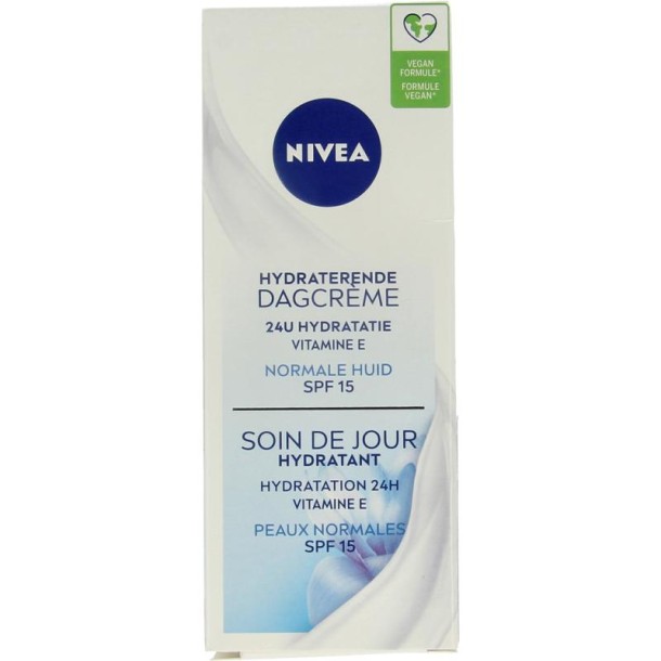 Nivea Essentials hydraterende dagcreme norm/gem SPF15 (50 Milliliter)