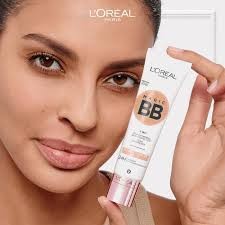 L'Oréal Paris BB C'est Magic BB Cream 04 Medium Gekleurde Dagcrème SPF 20